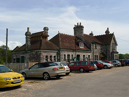 A steam train trip on the Swanage Railway, Corfe Caste to Swanage station, Dorset , May 2009 - photos, feature and comment