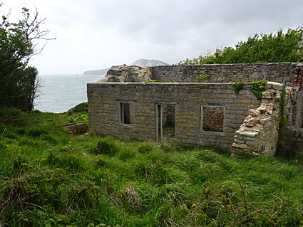 A walk from Tyneham to Worbarrow Bay, Isle of Purbeck walk, Dorset, May 2009 - photos, feature and comment - photos, feature and comment